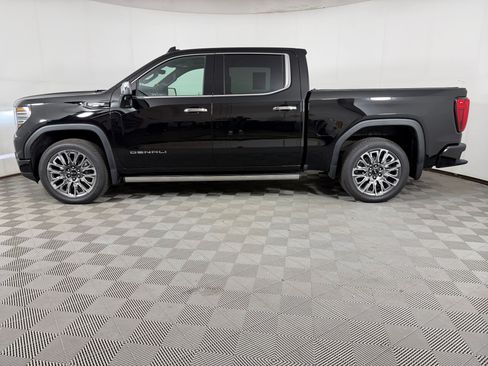 Used 2026 GMC Sierra 1500 Denali Ultimate AWD/4WD image 2