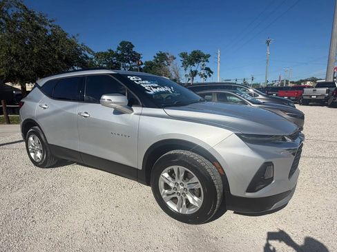 Used 2020 Chevrolet Blazer LT FWD image 2