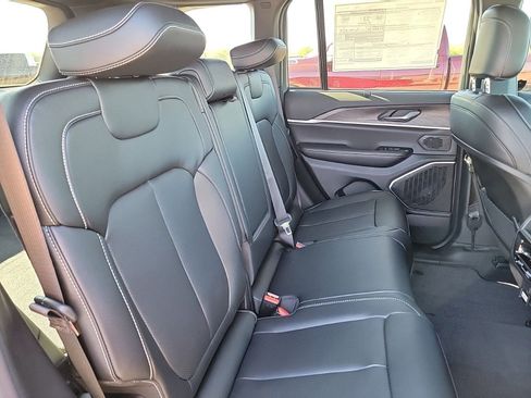 New 2025 Jeep Grand Cherokee Limited 4xe AWD/4WD image 17