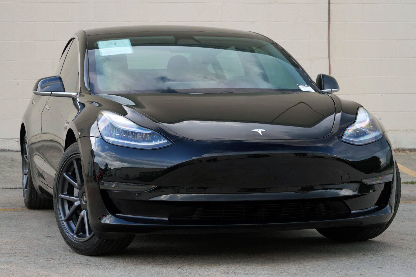 Used 2020 Tesla Model 3 Standard Range Plus RWD image 3