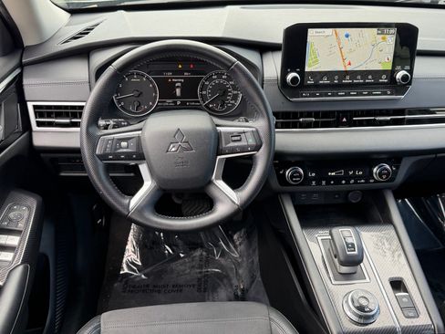 Used 2022 Mitsubishi Outlander SE AWD/4WD image 12