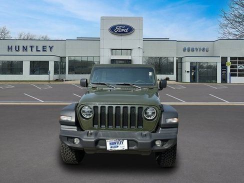 Used 2022 Jeep Wrangler Unlimited Sport AWD/4WD image 3