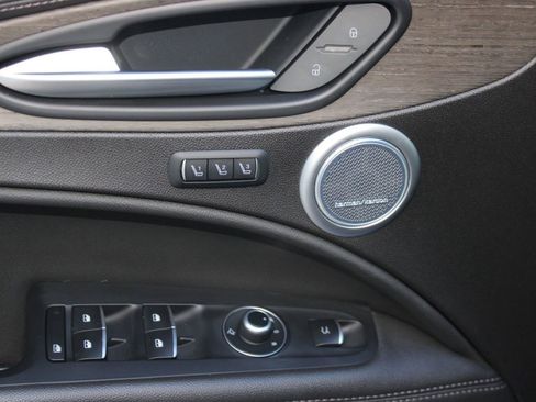 Used 2022 Alfa Romeo Stelvio Ti image 13