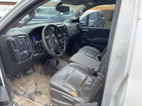 Used 2016 Chevrolet Silverado 2500 W/T w/ Snow Plow Prep Package image 8