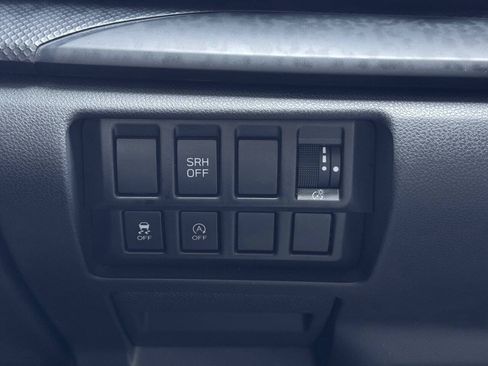 Used 2022 Subaru Forester AWD/4WD image 29