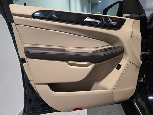 Used 2018 Mercedes-Benz GLE 350 4MATIC image 26