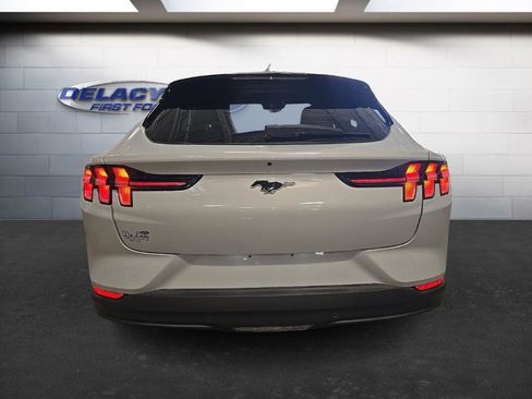 Used 2022 Ford Mustang Mach-E Select image 4