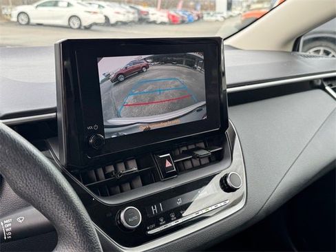 Used 2023 Toyota Corolla LE image 27