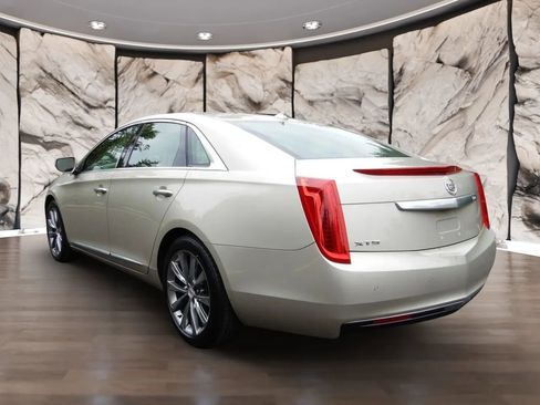 Used 2013 Cadillac XTS image 7
