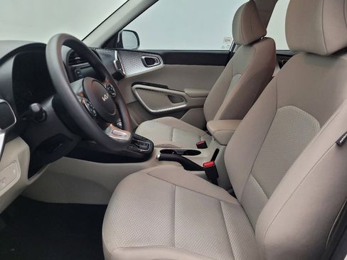 Used 2022 Kia Soul LX w/ Technology Package image 17