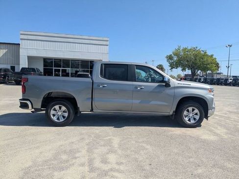 Used 2025 Chevrolet Silverado 1500 LT RWD image 10