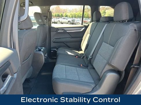 Used 2025 GMC Acadia Elevation image 14