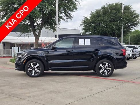 Certified 2023 Kia Sorento EX w/ Panoramic Sunroof Package FWD image 4