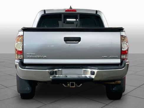 Used 2015 Toyota Tacoma 4x4 Double Cab w/ SR5 Package image 4