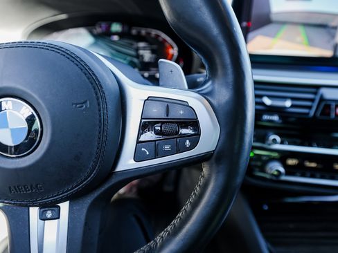 Used 2021 BMW 540i w/ M Sport Package image 16