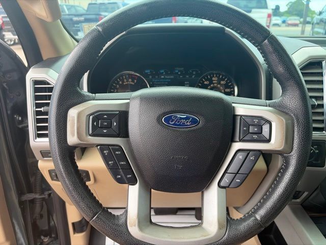 Used 2015 Ford F150 Lariat RWD image 19