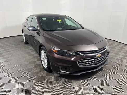 Used 2016 Chevrolet Malibu LT image 1