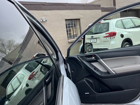 Used 2015 Subaru Forester 2.5i Limited image 11