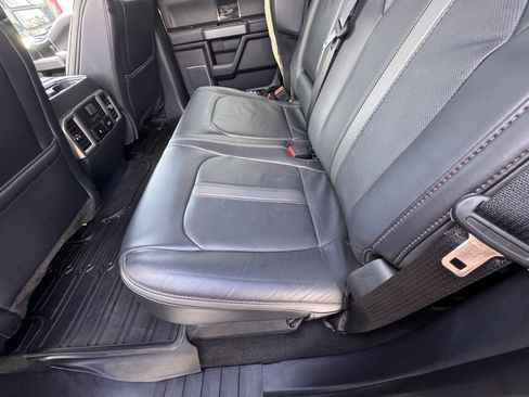 Certified 2022 Ford F250 Platinum image 22