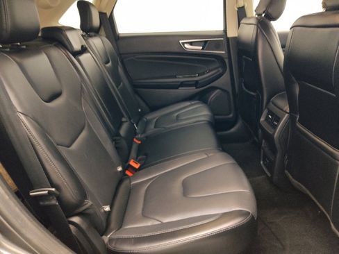 Used 2018 Ford Edge Titanium AWD/4WD image 19
