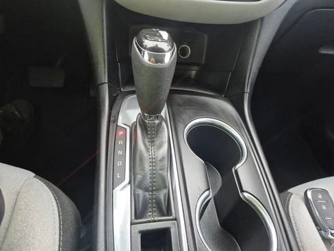 Used 2018 Chevrolet Equinox LS FWD image 24