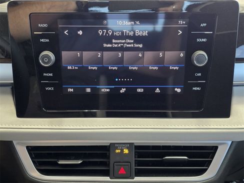 New 2025 Volkswagen Taos SE image 12