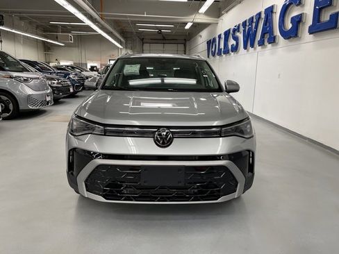 New 2026 Volkswagen Taos SEL image 6