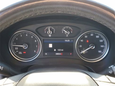 Used 2020 Buick Enclave Essence w/ Sound and Sites Package image 22