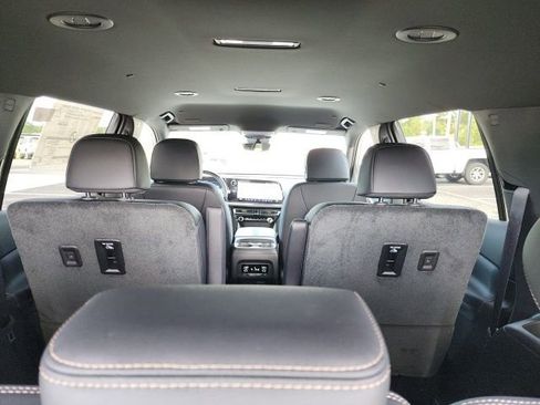 New 2026 Chevrolet Traverse High Country w/ LPO, Floor Liner Package image 11