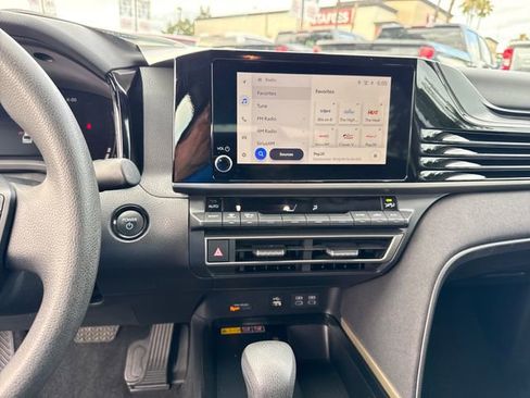 Used 2025 Toyota Camry LE FWD image 17