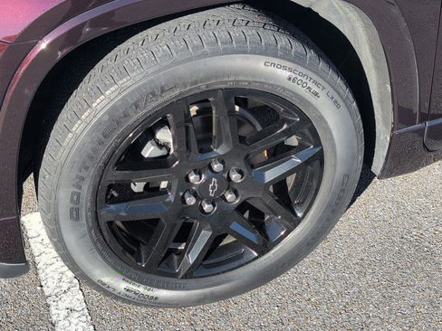 Used 2020 Chevrolet Traverse Premier w/ LPO, Blackout Package image 12