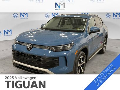 New 2025 Volkswagen Tiguan SE