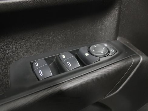 Used 2024 Chevrolet Silverado 1500 Custom image 7