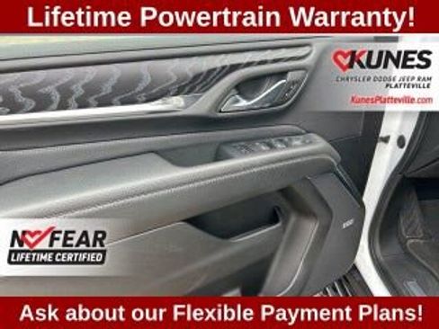 Used 2023 GMC Yukon XL Denali image 24