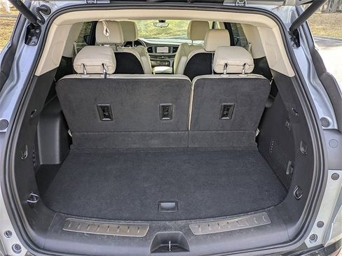 Used 2024 Buick Enclave Premium w/ Experience Buick Package image 9