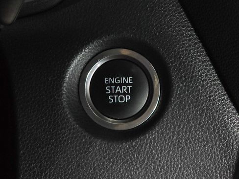 Used 2020 Toyota Corolla XSE image 30