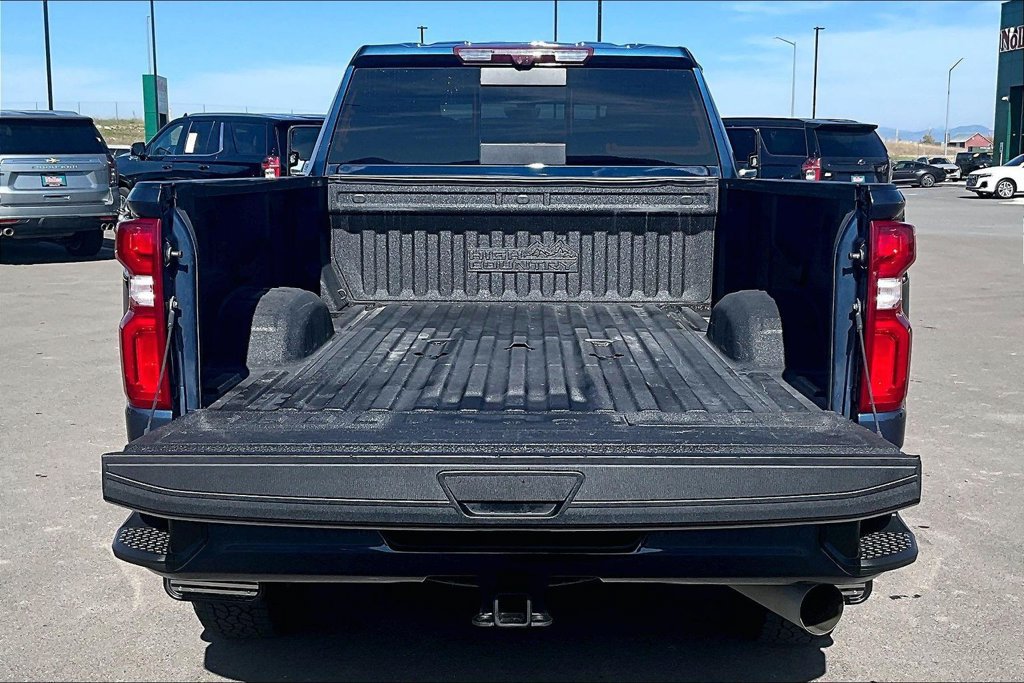 Used 2021 Chevrolet Silverado 3500 High Country AWD/4WD image 18