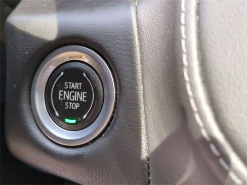 Certified 2021 Chevrolet Tahoe Z71 image 17