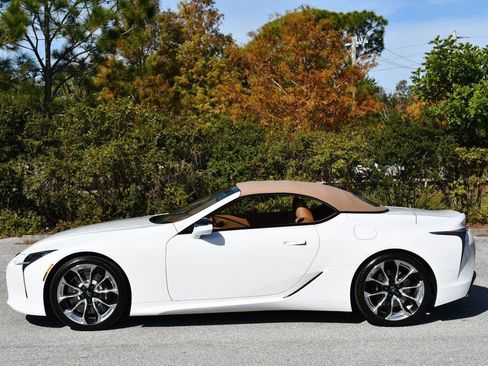 Used 2022 Lexus LC 500 Convertible image 31