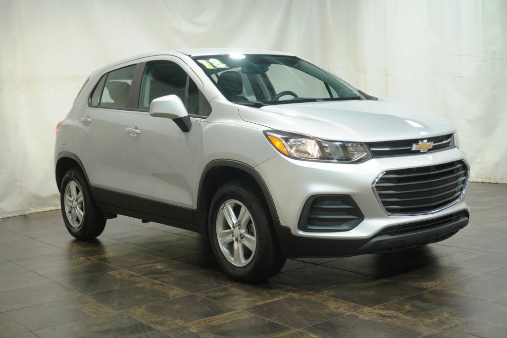 Used 2018 Chevrolet Trax LS AWD/4WD image 1
