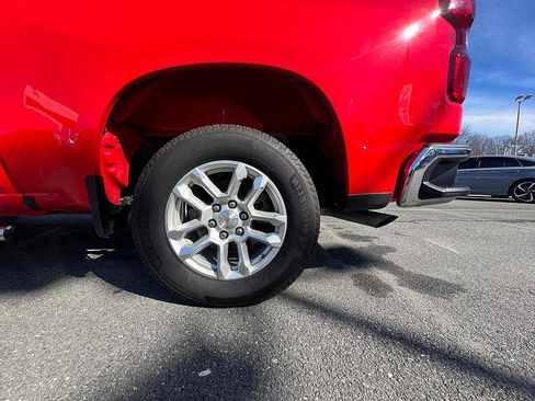 Used 2024 Chevrolet Silverado 1500 LT image 11