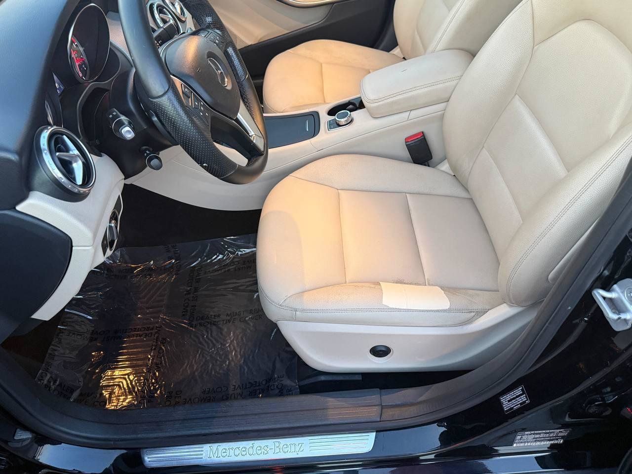 Used 2015 Mercedes-Benz GLA 250 4MATIC w/ Premium Package image 18