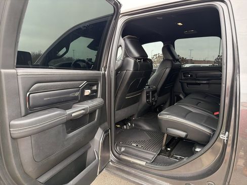 Used 2022 RAM 2500 Limited image 9