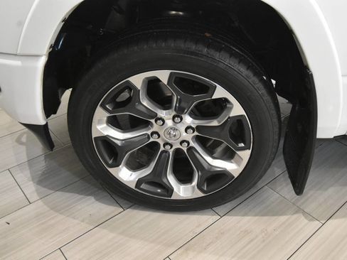 Used 2019 RAM 1500 Limited image 10