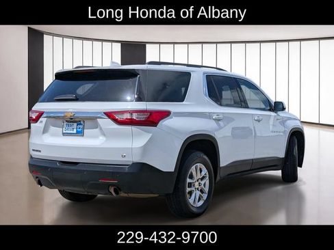 Used 2021 Chevrolet Traverse LT FWD image 8