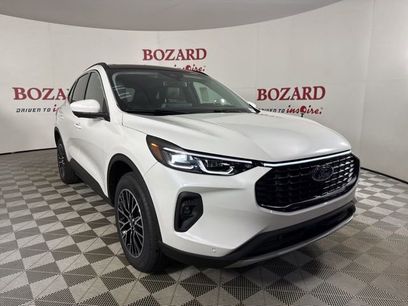 New 2025 Ford Escape SE w/ PHEV Premium Package