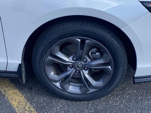 Used 2024 Honda Accord EX image 11