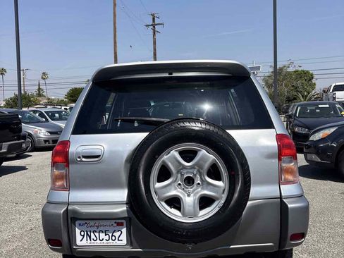 Used 2001 Toyota RAV4 2WD image 3