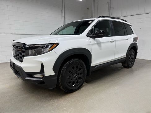 Used 2022 Honda Passport TrailSport image 1