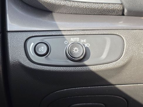 Used 2019 Buick Encore Preferred FWD image 11